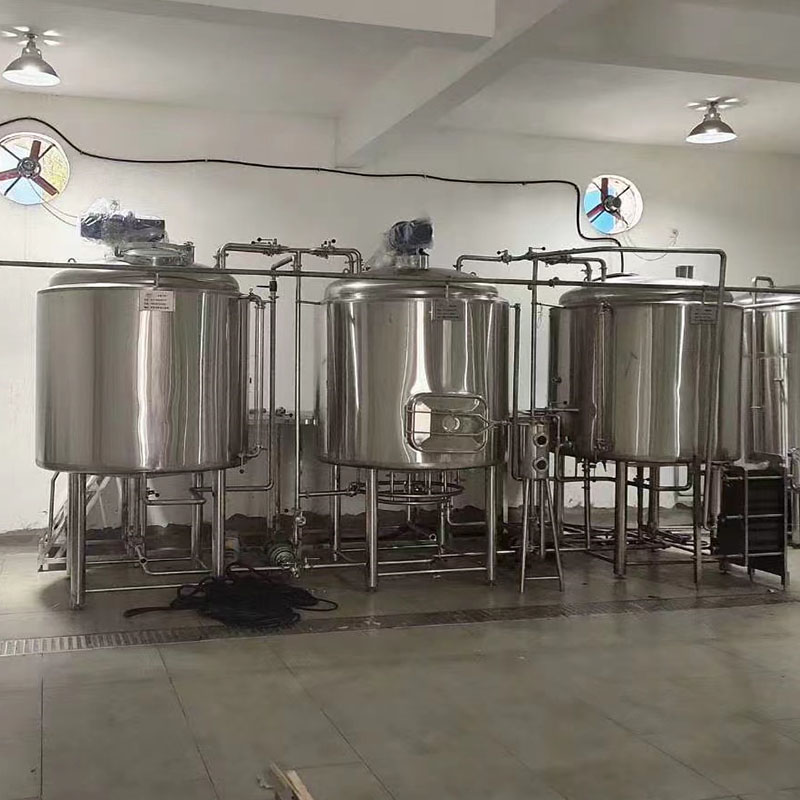 李沧精酿啤酒设备厂—如何延长精酿啤酒设备的使用寿命